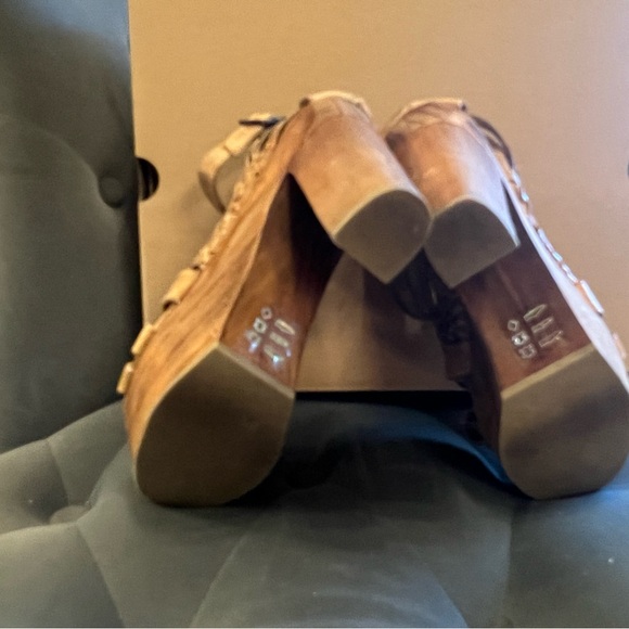 ☀️☀️EUC BED STU CYNDI SIZE 7☀️☀️ - Picture 4 of 4